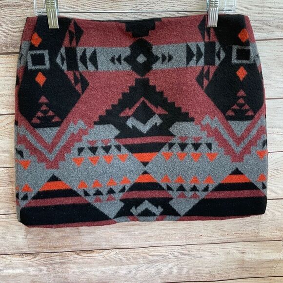 GAP WOOL BLEND MINISKIRT IN SOUTHWEST AZTEC PRINT - Picture 1 of 4